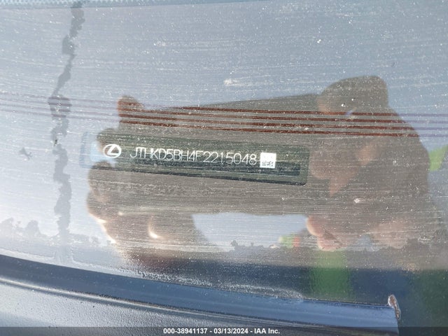 Lexus CT 200H 2015 JTHKD5BH4F2215048 Image 9