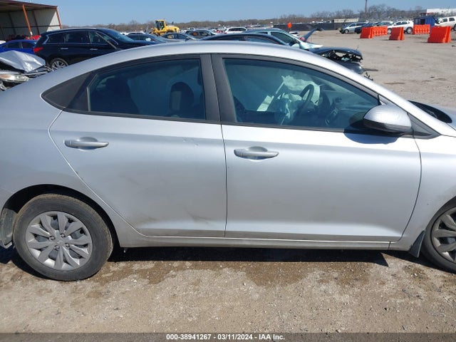 Hyundai ACCENT SE 2022 3KPC24A62NE175107 Image 13