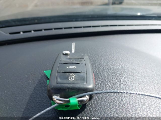 1VWBN7A38EC120529 Volkswagen Passat 2.0l Tdi Se