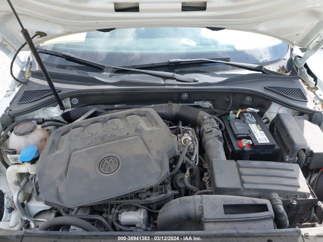 1VWAA7A37JC011321 Volkswagen Passat 2.0t R-line/2.0t S