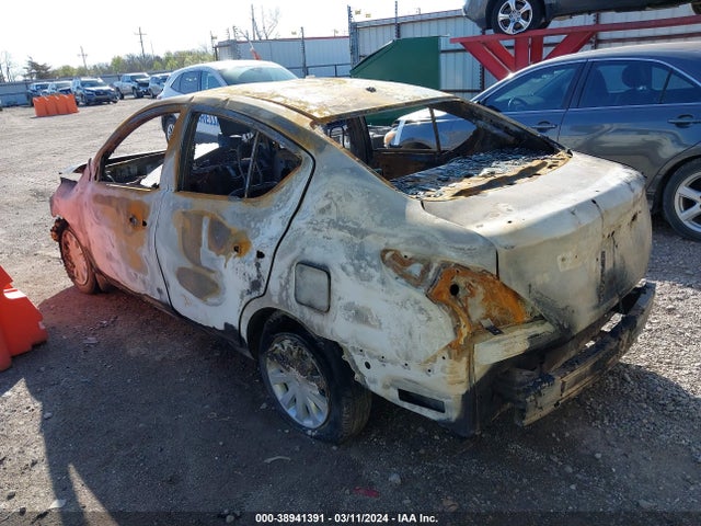 Nissan Versa 1.6 S+ 2017 3N1CN7APXHL905320 Image 3