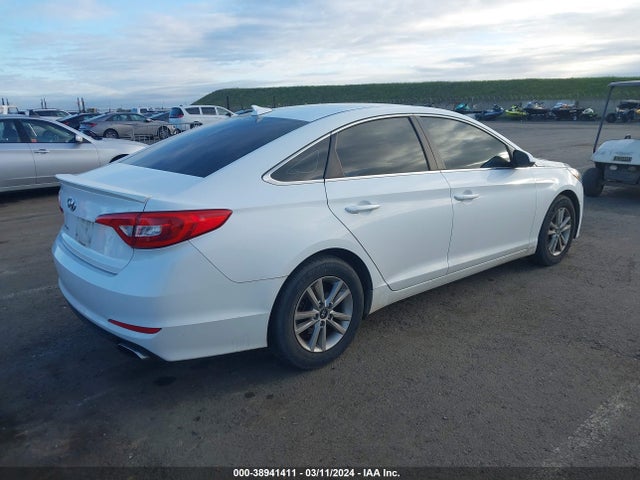 Hyundai SONATA SE 2015 5NPE24AF8FH048531 Image 4