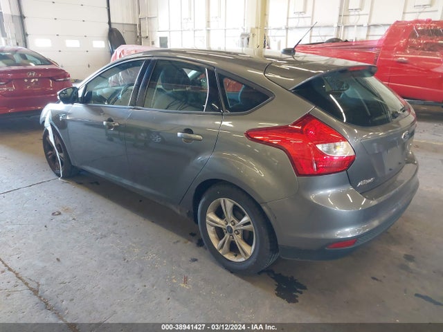 Ford FOCUS SE 2014 1FADP3K20EL355890 Image 3
