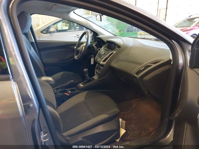 Ford FOCUS SE 2014 1FADP3K20EL355890 Image 5