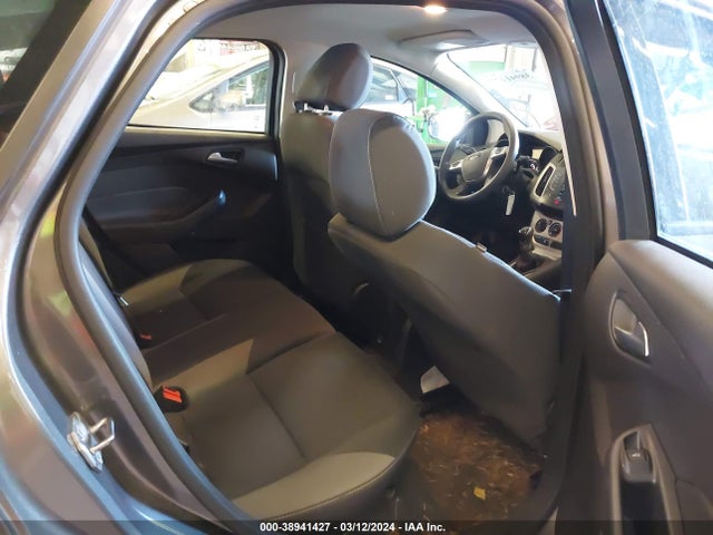 Ford FOCUS SE 2014 1FADP3K20EL355890 Image 8