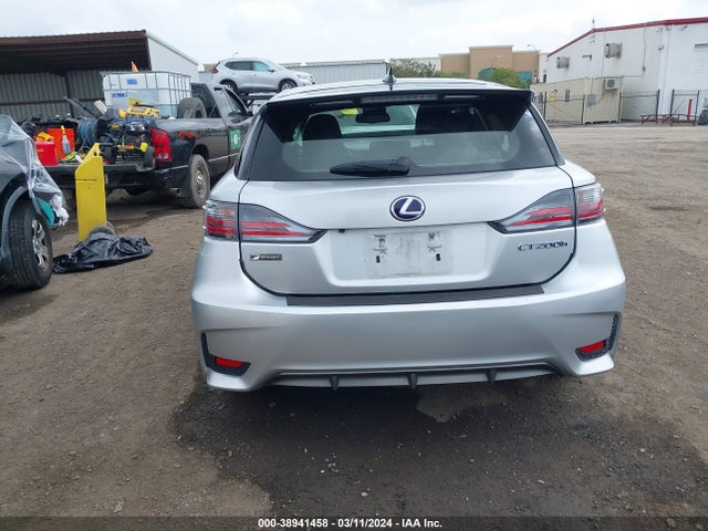 JTHKD5BH5F2224163 Lexus CT 200H