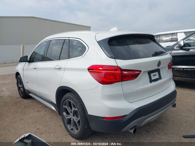 BMW X1 Xdrive28i 2016 WBXHT3C38G5E50516 Image 3