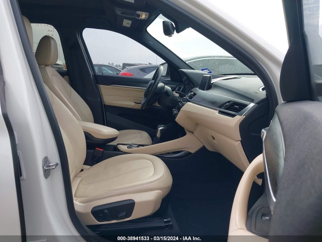 BMW X1 Xdrive28i 2016 WBXHT3C38G5E50516 Image 5
