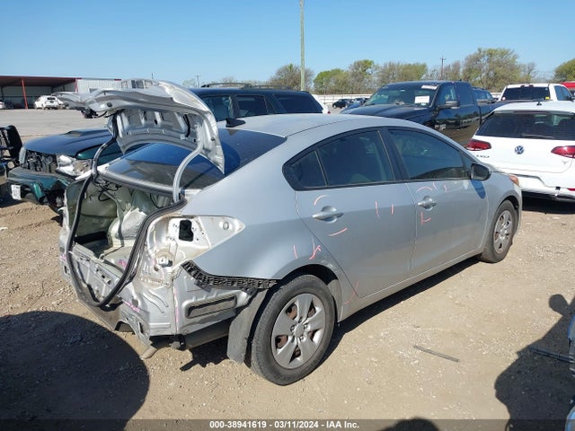 KIA FORTE LX 2016 KNAFK4A65G5477399 Image 4