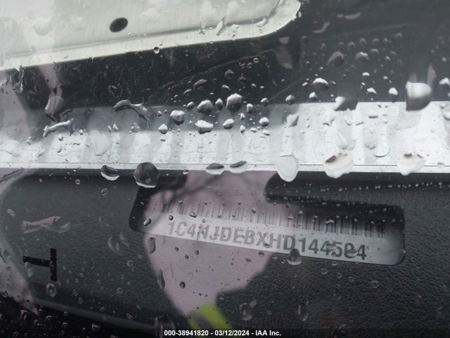 1C4NJDEBXHD144504 Jeep Compass Latitude 4x4