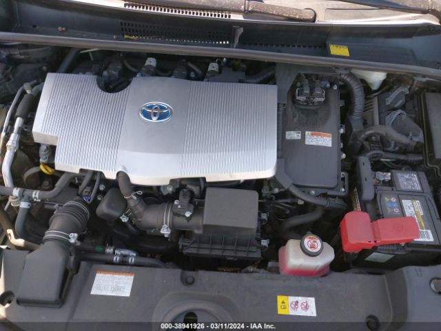 JTDKARFU9G3523496 Toyota Prius Three Touring