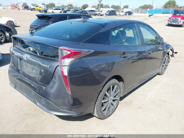 JTDKARFU9G3523496 Toyota Prius Three Touring