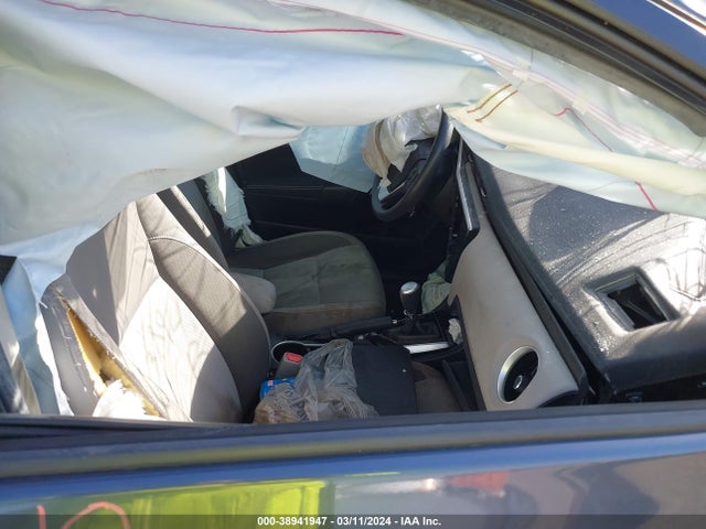 Toyota COROLLA LE 2019 5YFBURHE8KP927600 Image 5