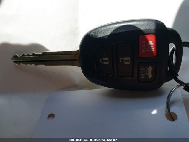 Toyota COROLLA SE 2017 5YFBURHE3HP573980 Image 11