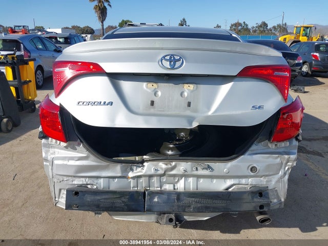 Toyota COROLLA SE 2017 5YFBURHE3HP573980 Image 17