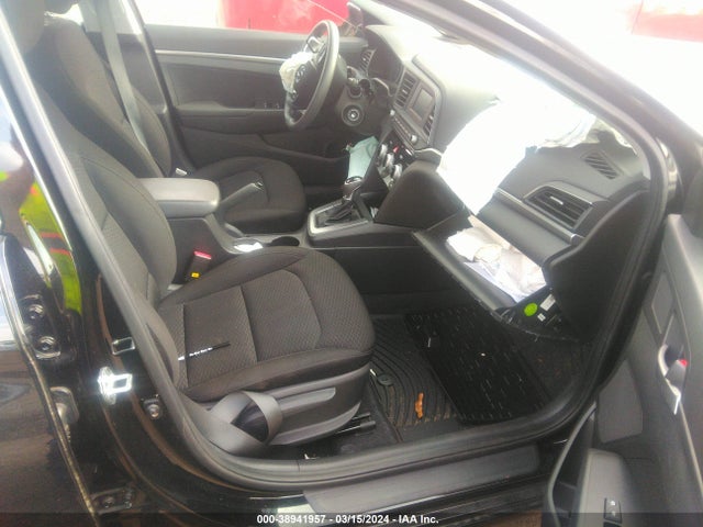 Hyundai ELANTRA SE 2019 KMHD74LF8KU887679 Image 5