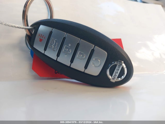 Nissan ROGUE SV 2018 KNMAT2MTXJP603543 Image 11
