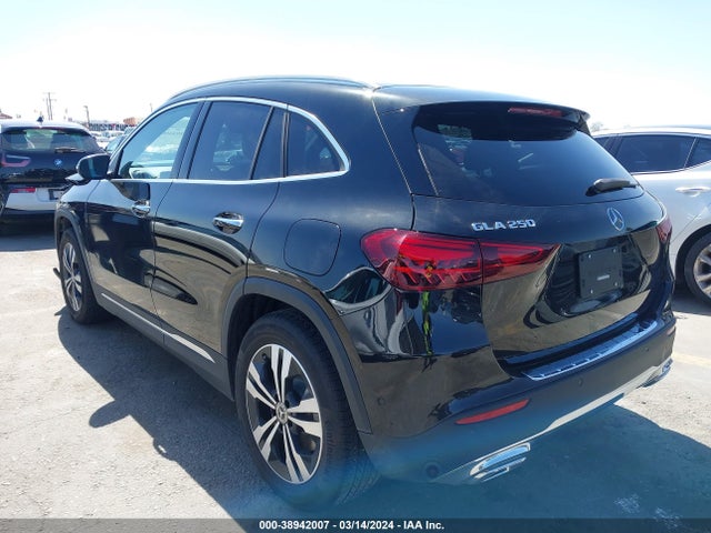 W1N4N4GB2RJ557137 Mercedes-Benz GLA 250