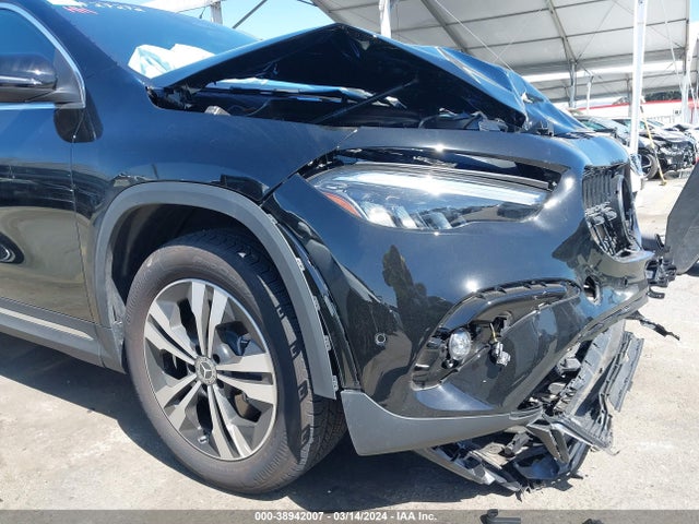 W1N4N4GB2RJ557137 Mercedes-Benz GLA 250