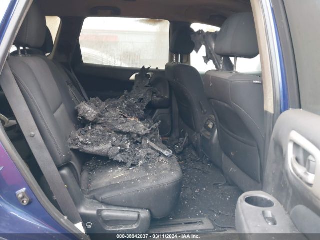 5N1DR2MM5HC676921 Nissan Pathfinder Sv