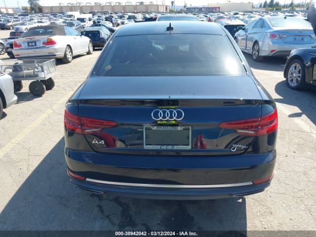 WAUHMAF42KA024723 Audi A4 40 Premium