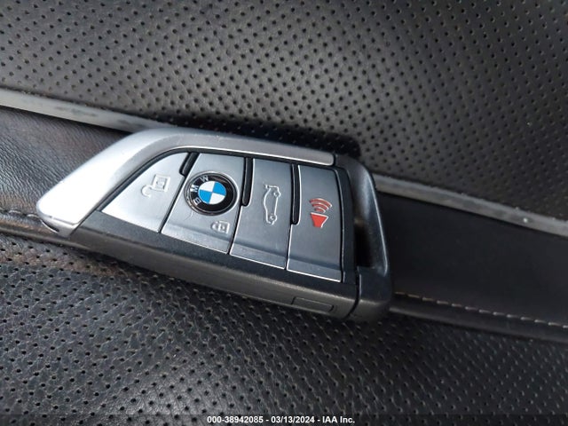 BMW M550i Xdrive 2021 WBA13BK02MCF42046 Image 11
