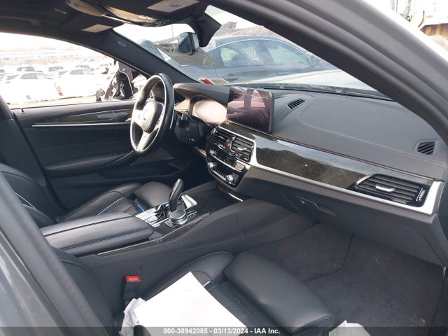 BMW M550i Xdrive 2021 WBA13BK02MCF42046 Image 5