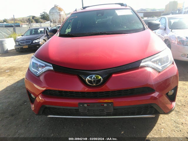 Toyota RAV4 SE 2017 JTMJFREV8HJ134577 Image 13