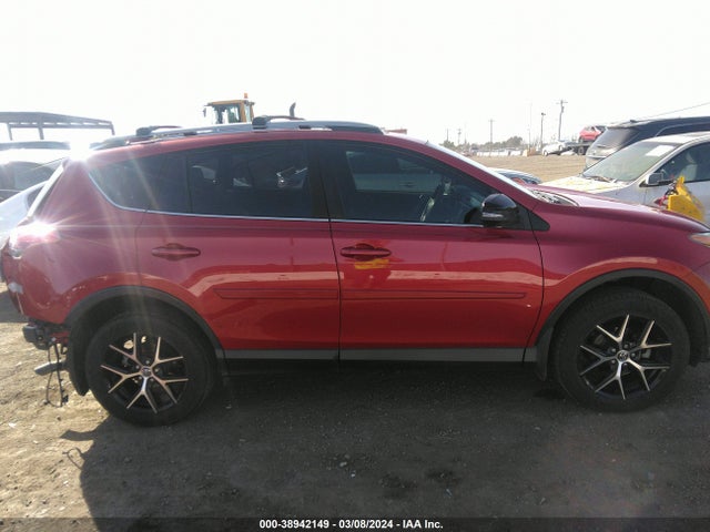 Toyota RAV4 SE 2017 JTMJFREV8HJ134577 Image 14