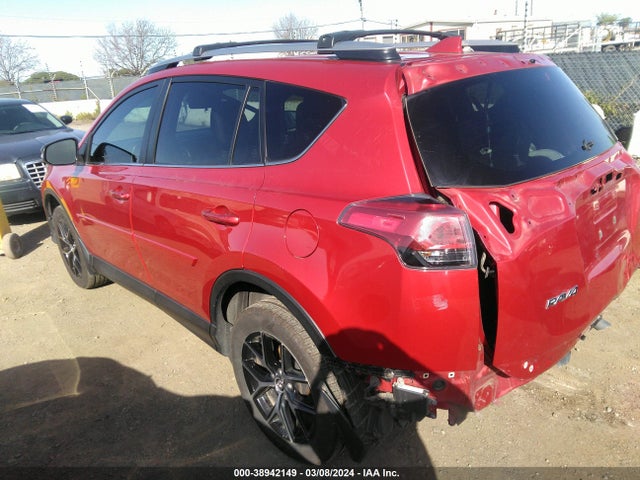 Toyota RAV4 SE 2017 JTMJFREV8HJ134577 Image 3
