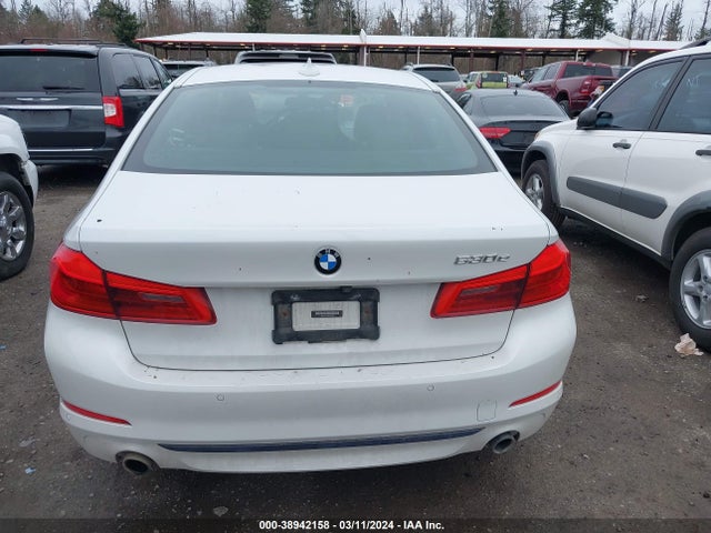 Продажа на аукционе авто 2019 Bmw 530e Xdrive Iperformance, vin: WBAJB1C5XKB376883, номер лота: 38942158