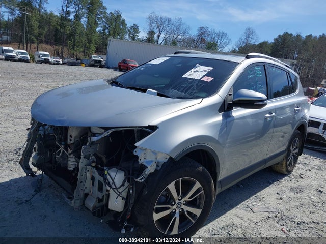 Toyota Rav4 Xle 2018 JTMRFREVXJJ242188 Image 2