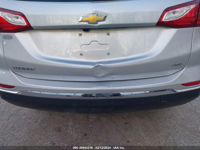 Chevrolet EQUINOX LS 2018 2GNAXREV1J6312868 Image 18