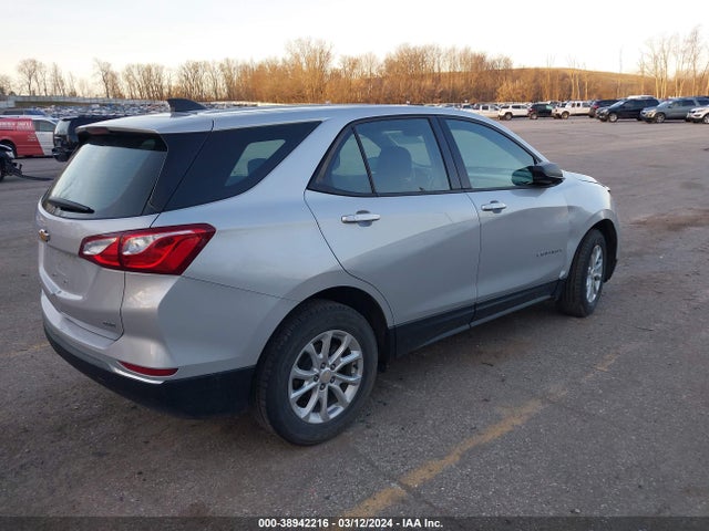 Chevrolet EQUINOX LS 2018 2GNAXREV1J6312868 Image 4