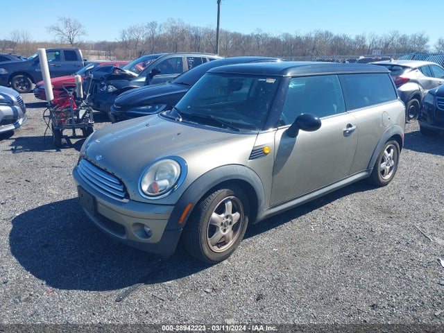2008 MINI COOPER CLUBMAN WMWML33588TJ47241 Photo 1
