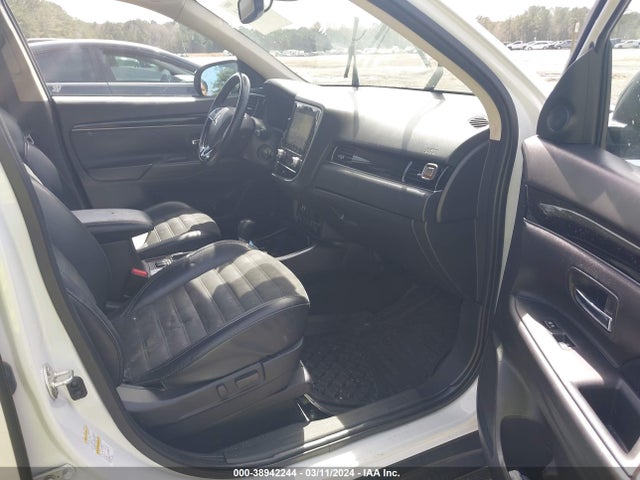 Mitsubishi Outlander Se 2.4 2020 JA4AD3A32LZ007867 Image 5