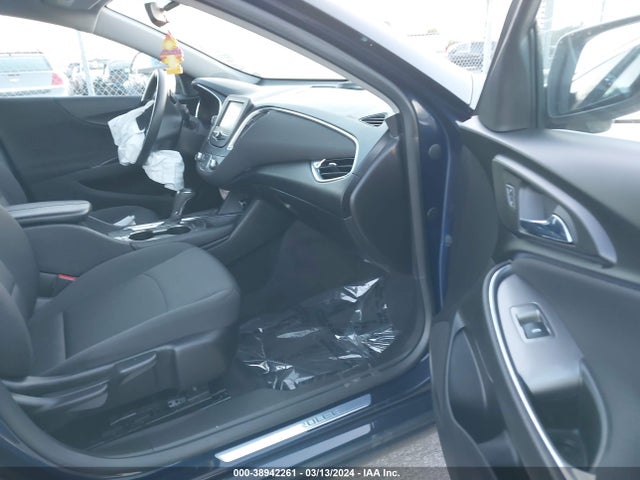Chevrolet MALIBU LT 2018 1G1ZD5ST8JF124539 Image 5