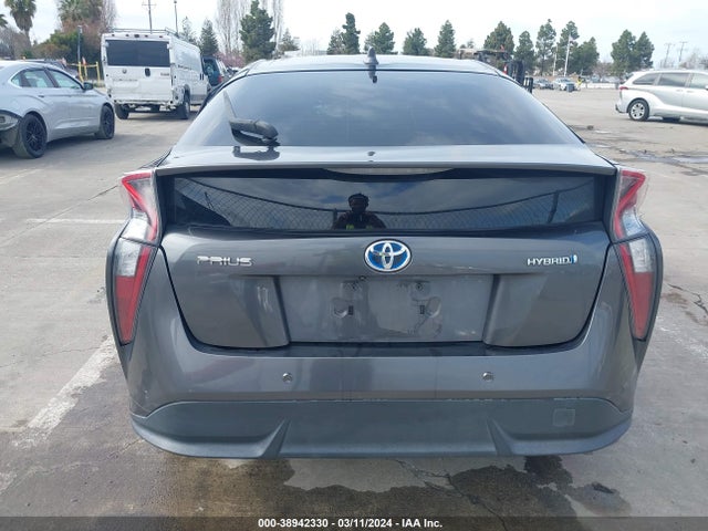 Toyota Prius Four Touring 2016 JTDKARFU4G3014979 Image 16