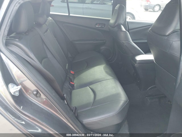 Toyota Prius Four Touring 2016 JTDKARFU4G3014979 Image 8