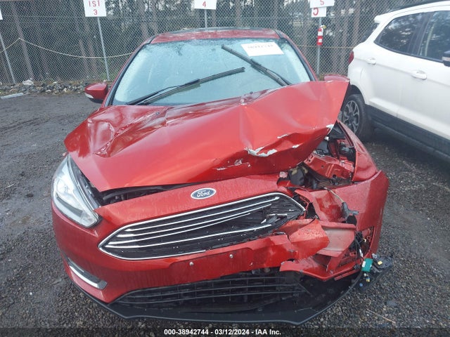 Ford Focus Titanium 2018 1FADP3J23JL273230 Image 6
