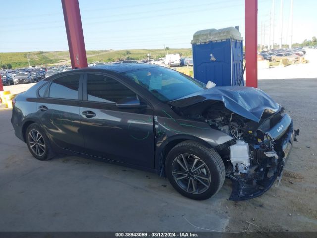 3KPF24AD9NE457658 KIA Forte Lxs