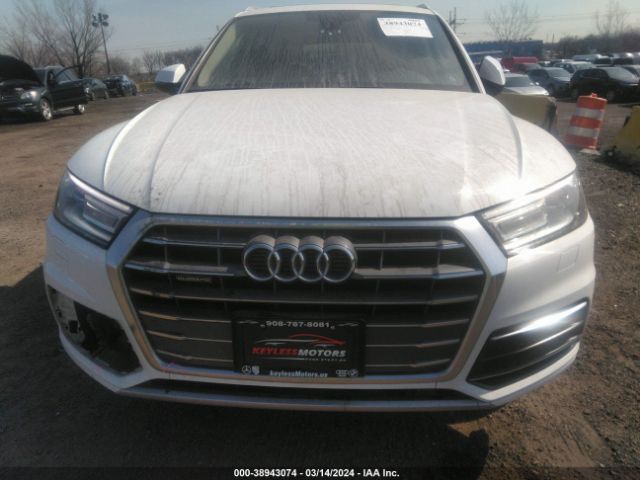 WA1ANAFY8J2228479 Audi Q5 2.0t Premium/2.0t Tech Premium