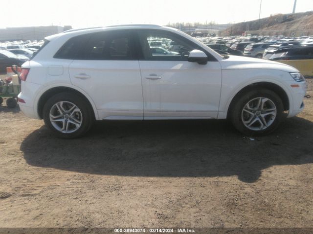 WA1ANAFY8J2228479 Audi Q5 2.0t Premium/2.0t Tech Premium
