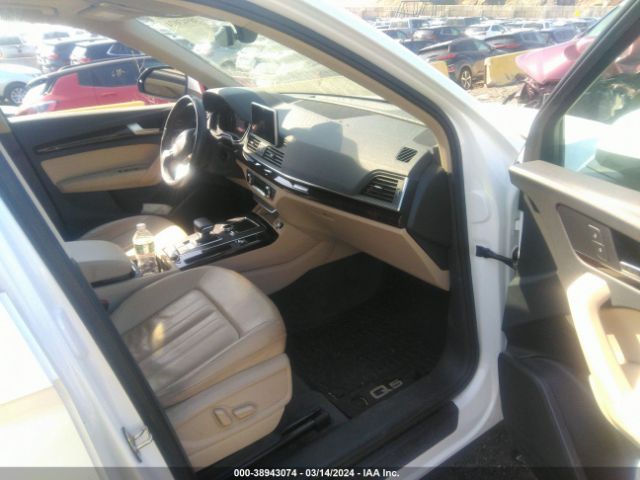 WA1ANAFY8J2228479 Audi Q5 2.0t Premium/2.0t Tech Premium