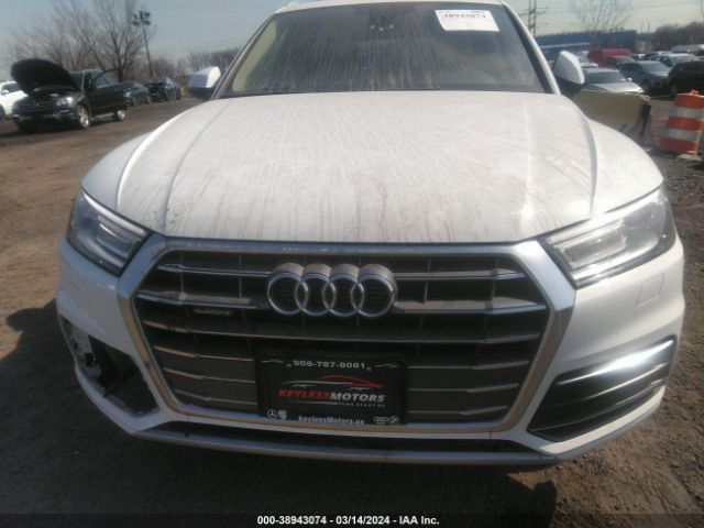 WA1ANAFY8J2228479 Audi Q5 2.0t Premium/2.0t Tech Premium