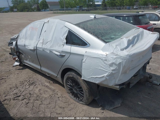 Hyundai SONATA ECO 2015 5NPE24AA7FH175887 Image 3