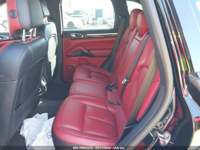 2018 PORSCHE CAYENNE WP1AA2A21JKA05063 Photo 7
