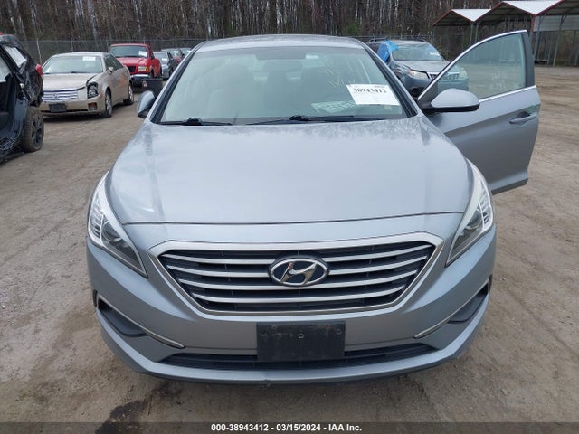 Hyundai SONATA SE 2016 5NPE24AF0GH410983 Image 6