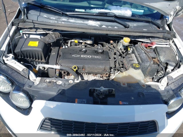 Chevrolet Sonic Lt Auto 2015 1G1JC5SH7F4105429 Image 10
