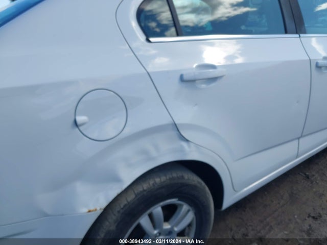 Chevrolet Sonic Lt Auto 2015 1G1JC5SH7F4105429 Image 6
